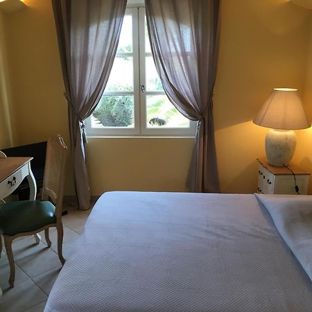 Le Champmazet Bed and Breakfast La Roquette-sur-Siagne Εξωτερικό φωτογραφία