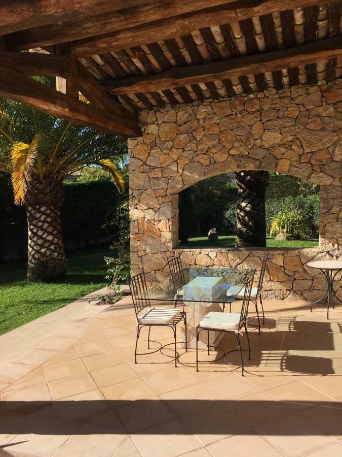 Le Champmazet Bed and Breakfast La Roquette-sur-Siagne Εξωτερικό φωτογραφία